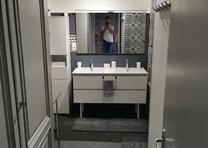 Bel De 1 à 7 Personnes Appartamento