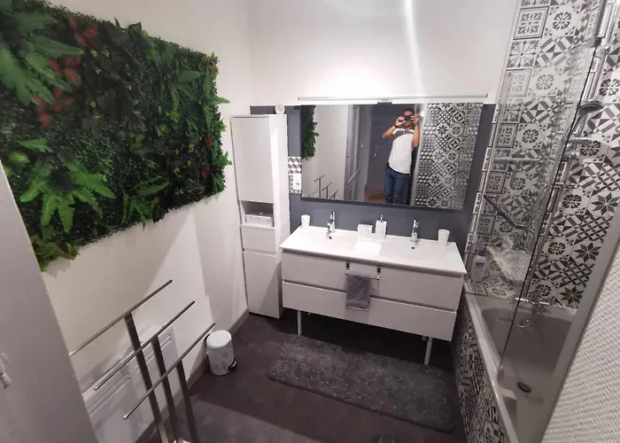 Bel De 1 à 7 Personnes *